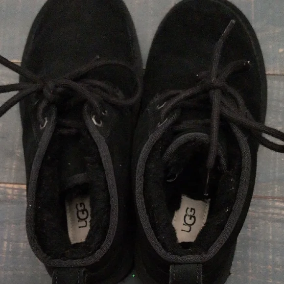 Ugg Australia Classic Black Lace-Up Ankle Boots - Picture 5 of 7